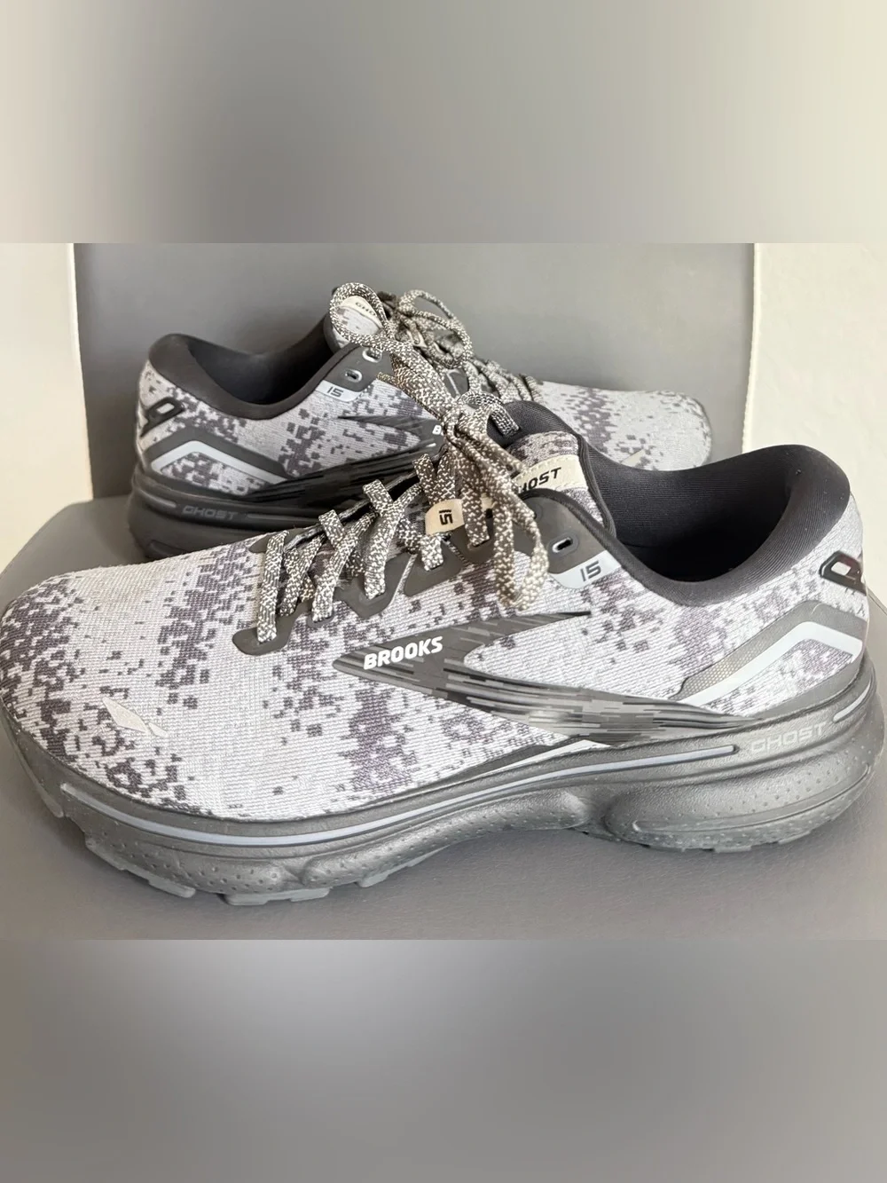 Brooks Women’s Ghost 15 Running Shoes Black/Oyster/Primer Size 9
